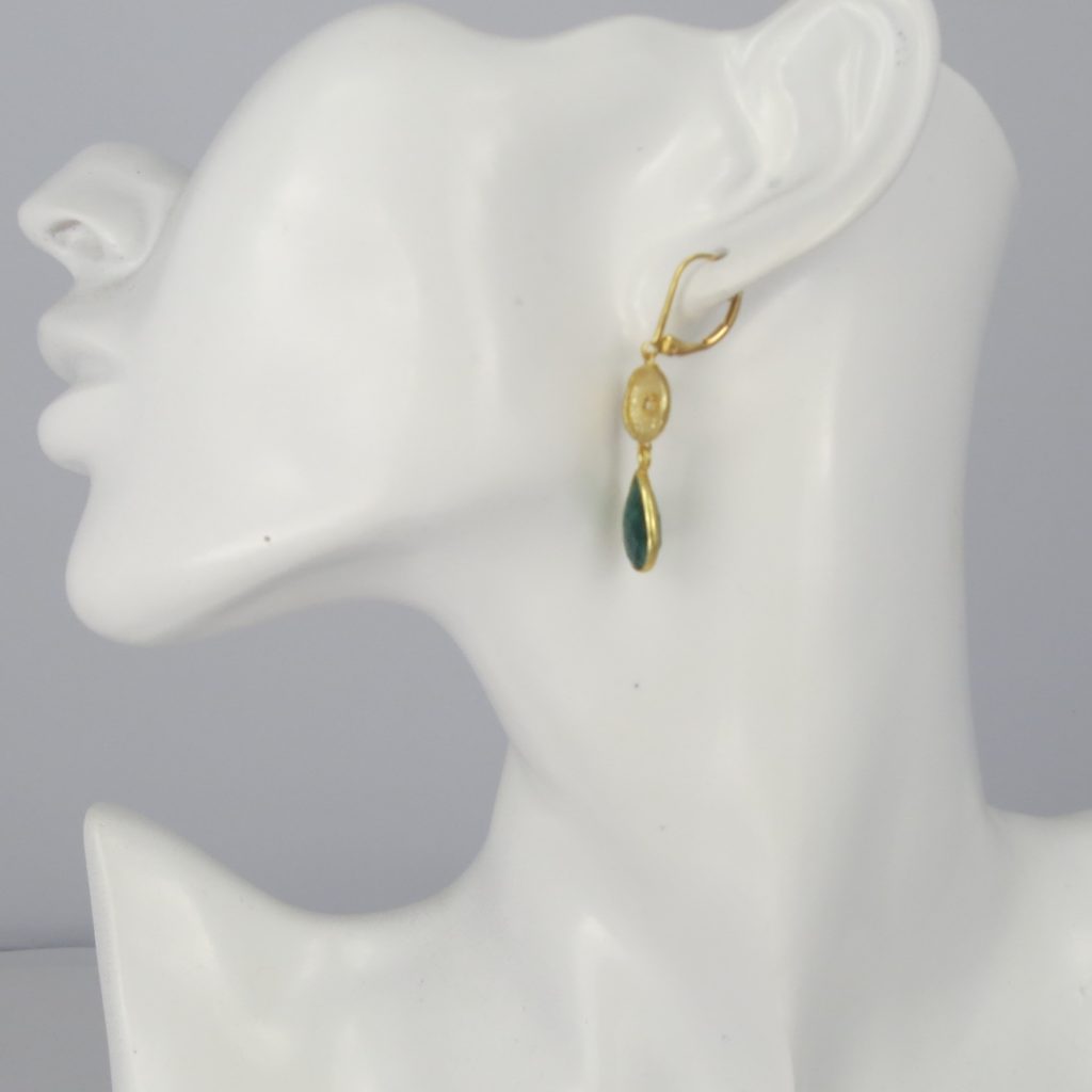 La Lacey 86 - Emerald Earrings Double model