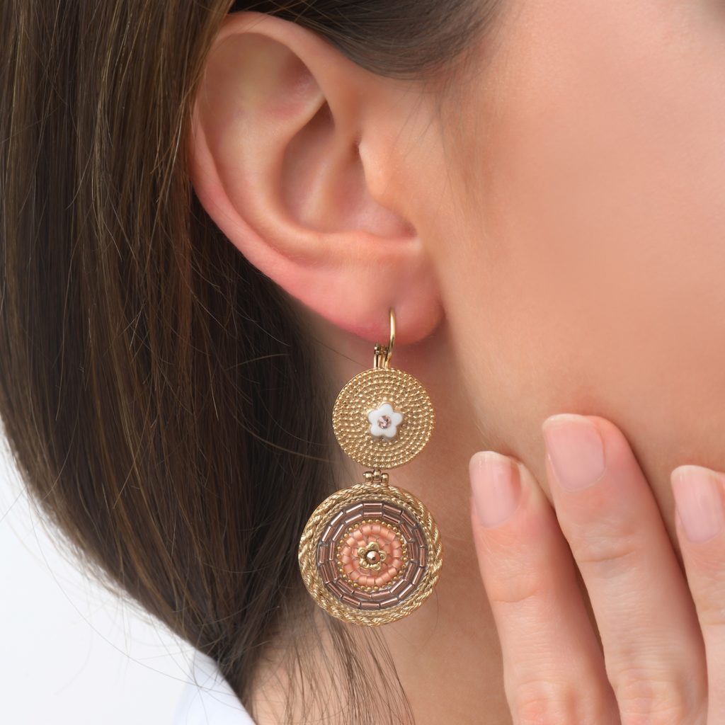 Satellite Paris - Earrings Rivage Light Pink 2 model