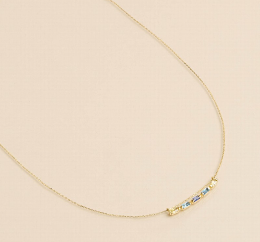 Une a Une - Crystal Blue Necklace