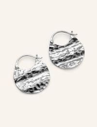 grote halo oorbellen zilver gehamerde statement oorbellen. Pernille Corydon